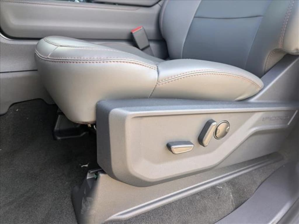 New 2025 Ford Expedition Max Active SUV