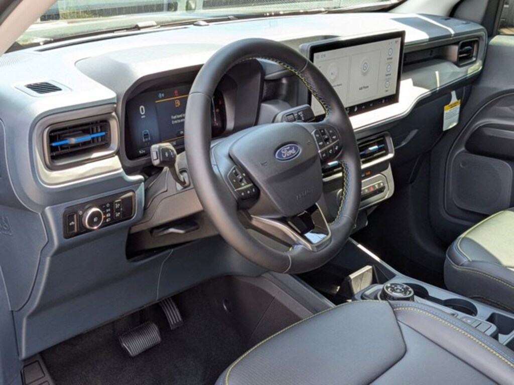 New 2025 Ford Maverick Lobo Standard Truck SuperCrew