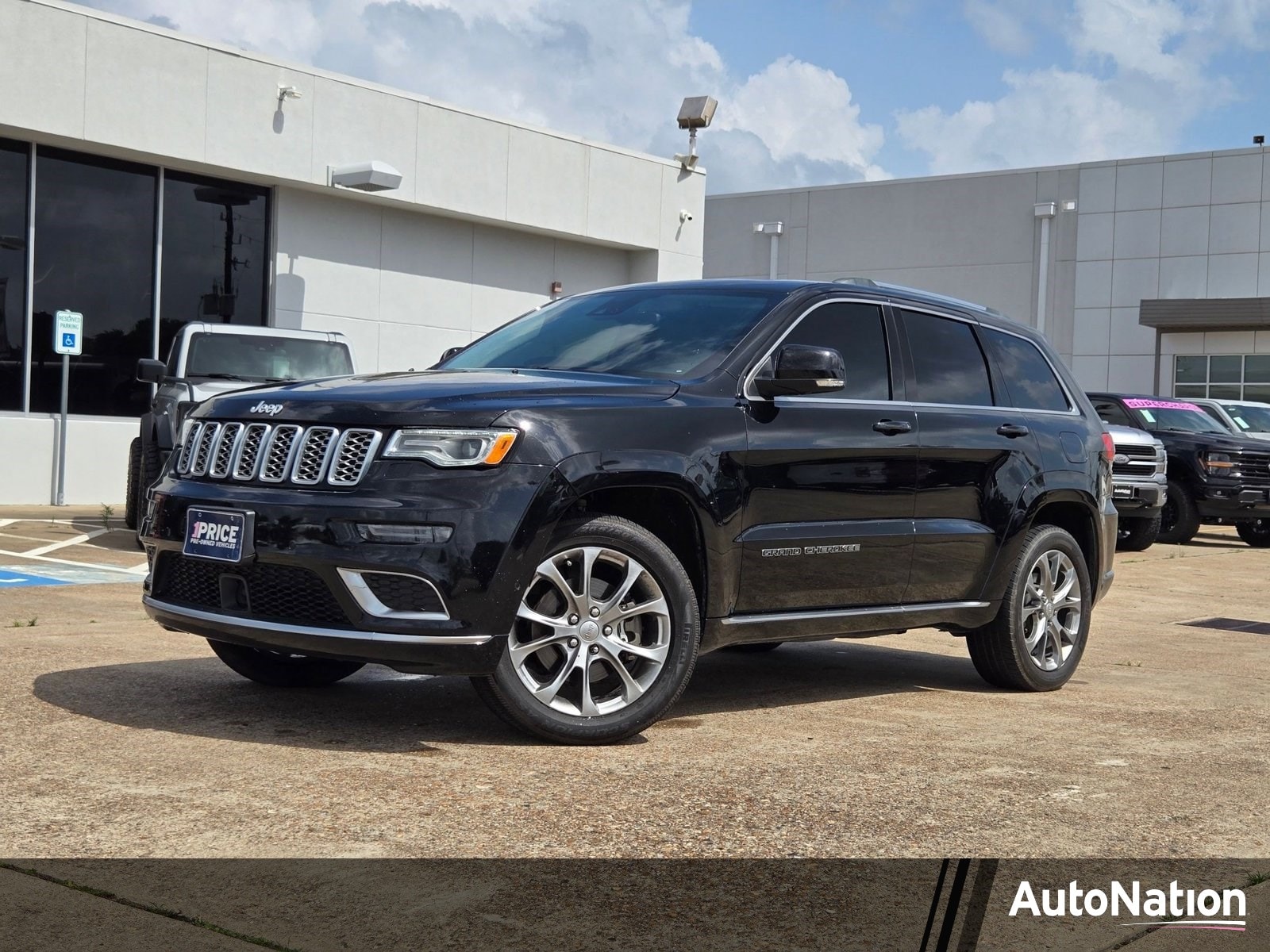 2019 Jeep Grand Cherokee Summit 4WD's photo