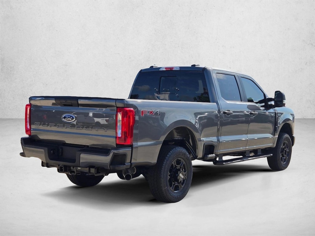 New 2026 Ford F-250 XL Truck Crew Cab