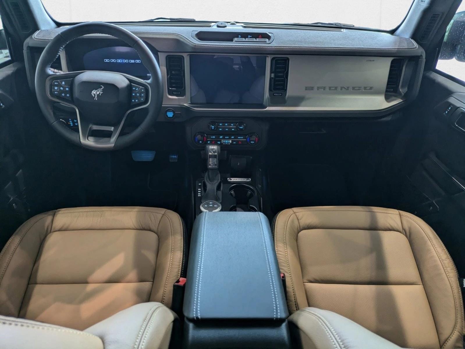 2025 Ford Bronco 4-Door Outer Banks - Photo 13