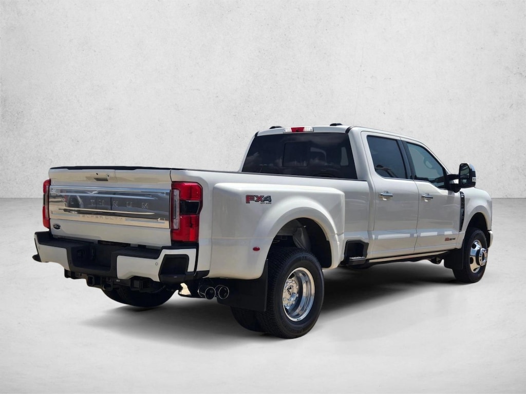 New 2026 Ford F-350 Platinum Truck Crew Cab