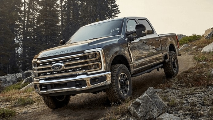 Learn about the lifting options on Ford trucks Ford SuperDuty F-Series truck