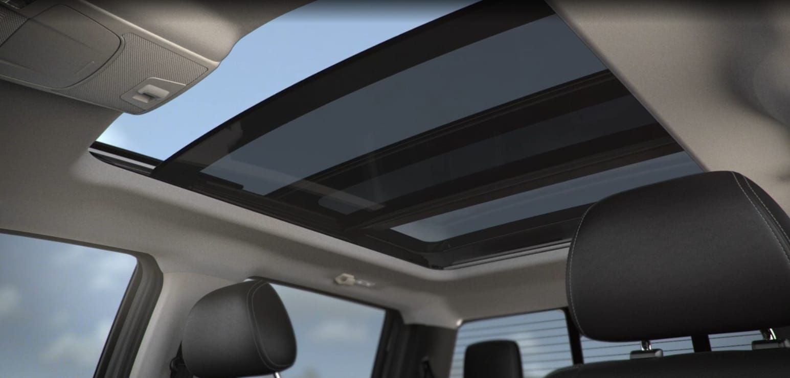 An image showcasing the Ford Twin Panel Moonroof.