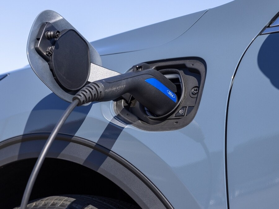 An image showing the plug of a Ford Hybrid SUV 