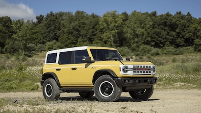 How Ford offers 2-door and 4-door Bronco models