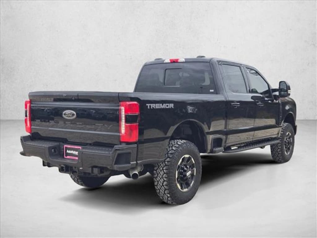 New 2026 Ford F-250 XLT Truck Crew Cab