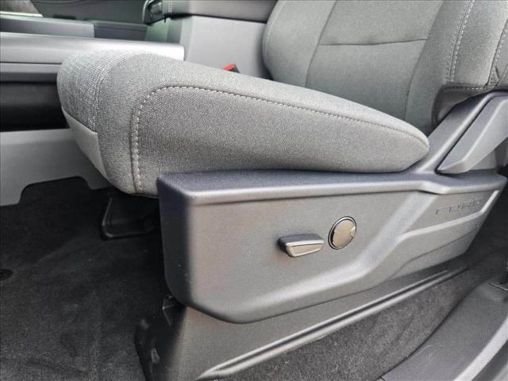 New 2026 Ford F-250 XLT Truck Crew Cab