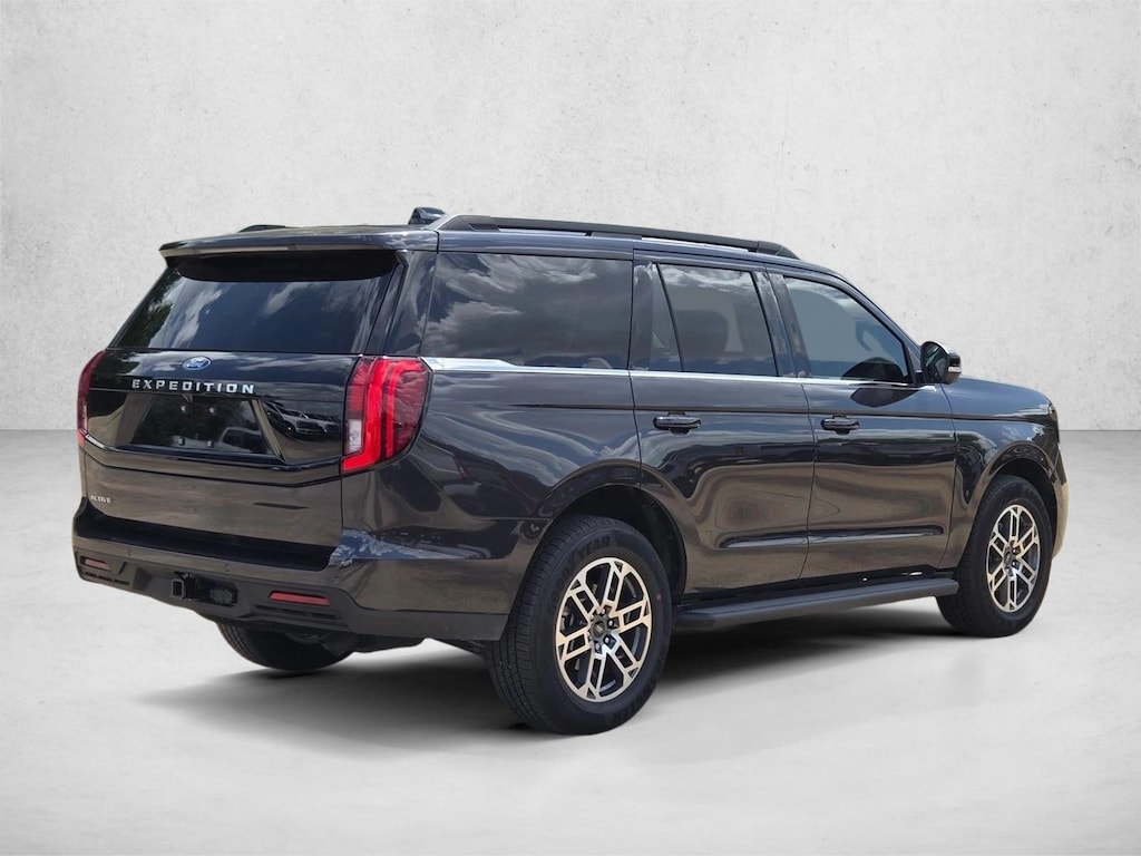 New 2026 Ford Expedition Active SUV