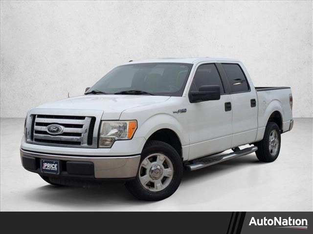 2010 Ford F-150 XL's photo