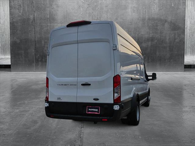 2025 Ford Transit photo 2