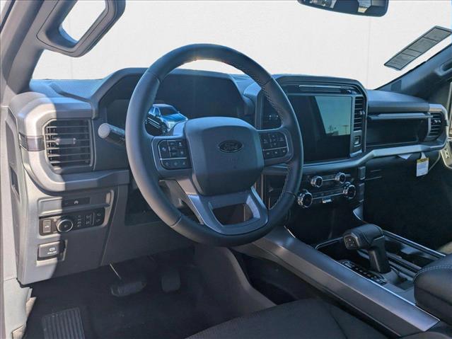 2025 Ford F-150 XLT photo 3