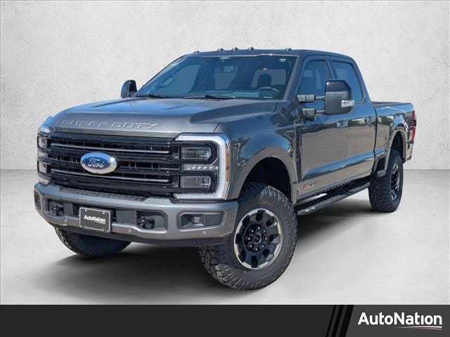 2026 Ford F-350 Super Duty Platinum's photo
