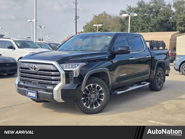 2023 Toyota Tundra Limited's photo