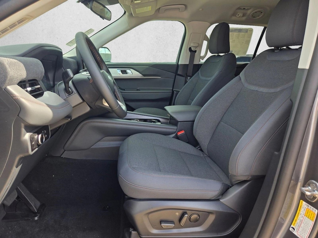 New 2026 Ford Explorer Active w/200A Pkg SUV