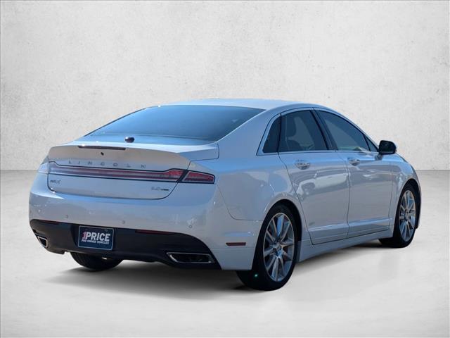 2016 Lincoln MKZ photo 4