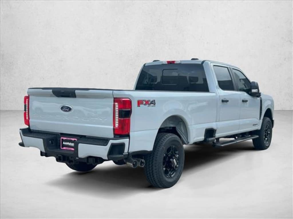 New 2026 Ford F-350 XL Truck Crew Cab