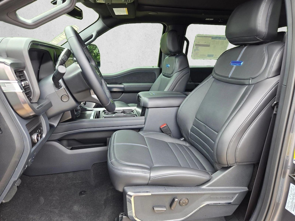 New 2026 Ford F-350 Platinum Truck Crew Cab
