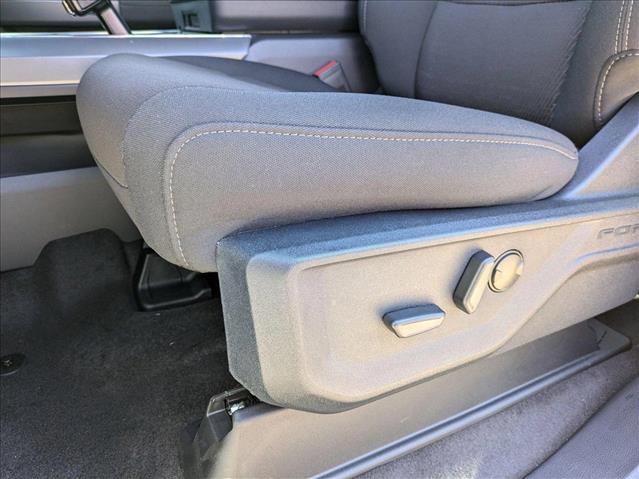 2025 Ford F-150 XLT photo 4