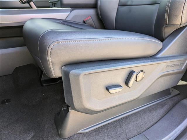 2025 Ford F-150 XLT photo 4