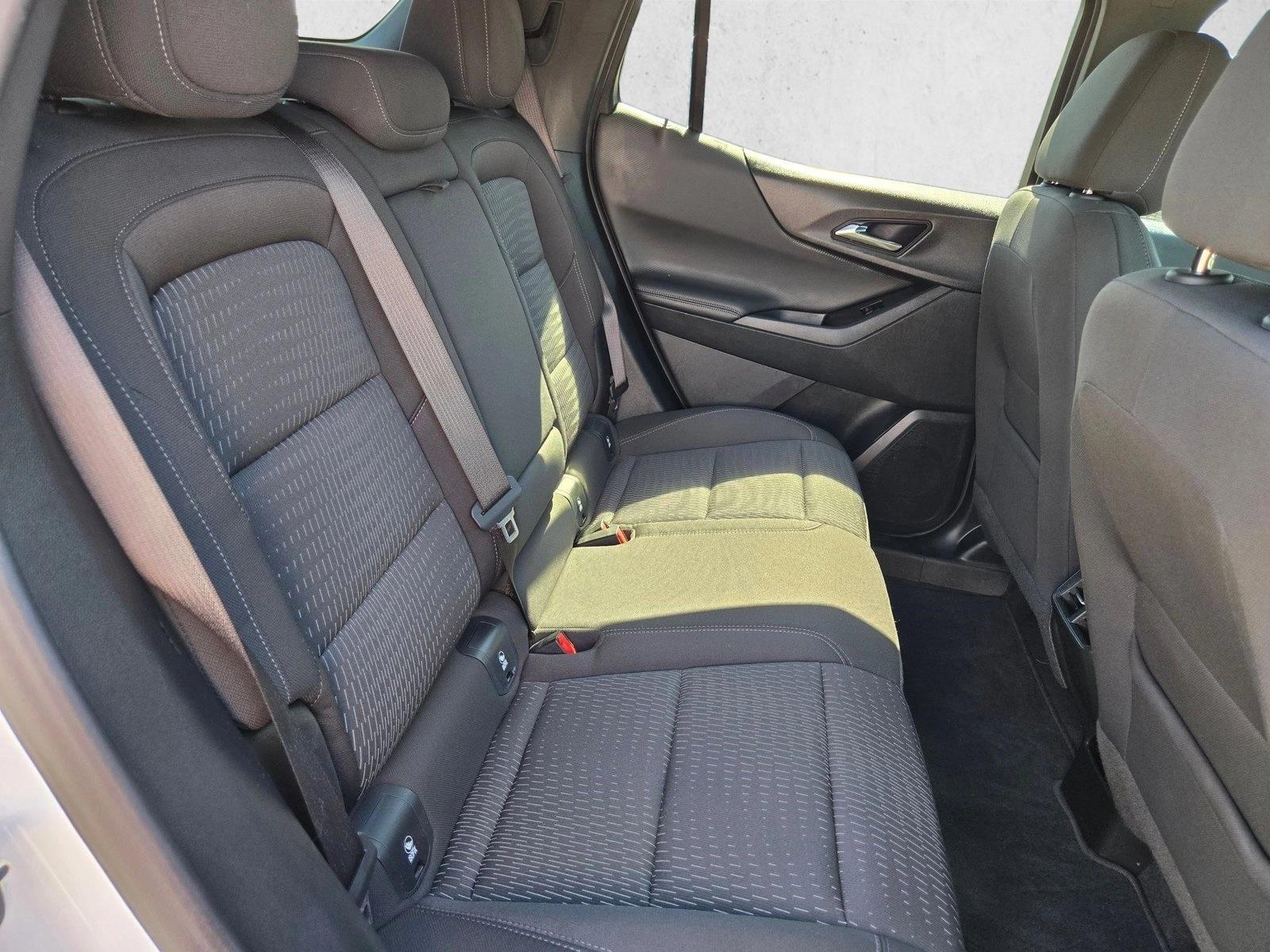 2025 Chevrolet Equinox LT - Photo 19