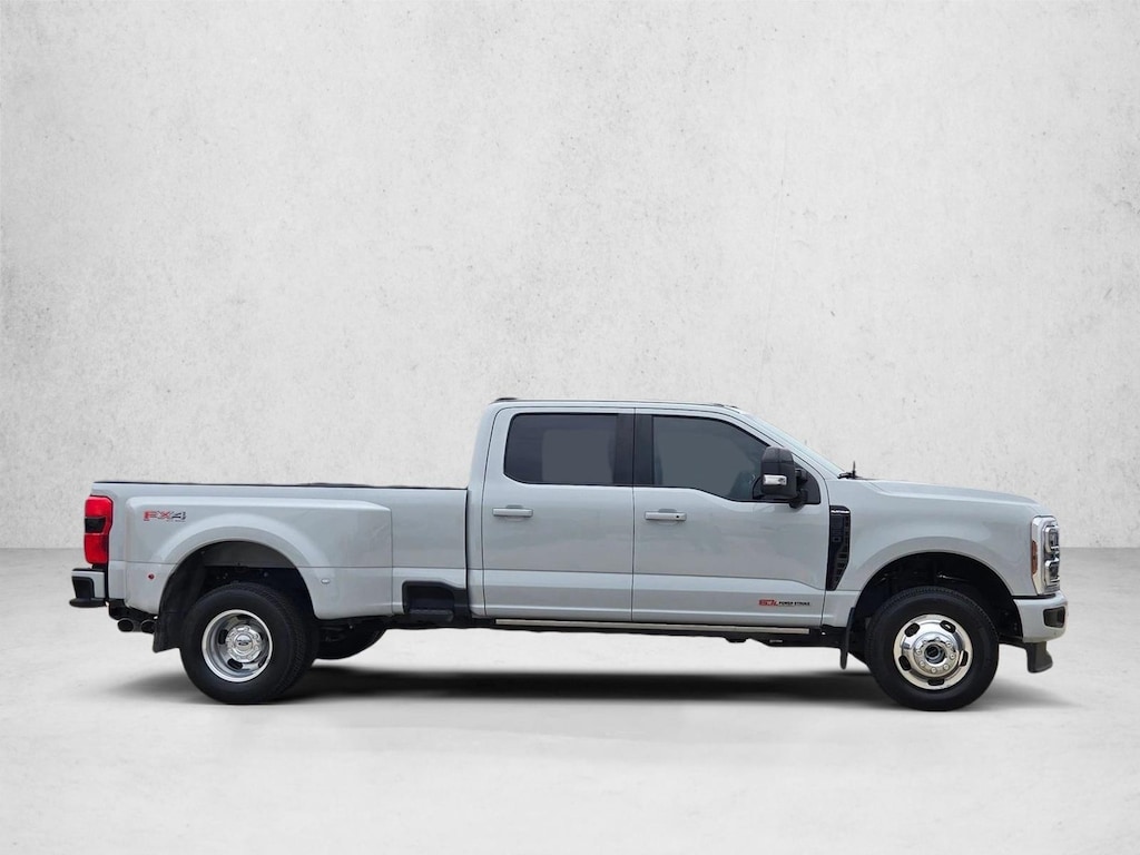 Certified 2025 Ford F-350 Platinum Truck Crew Cab