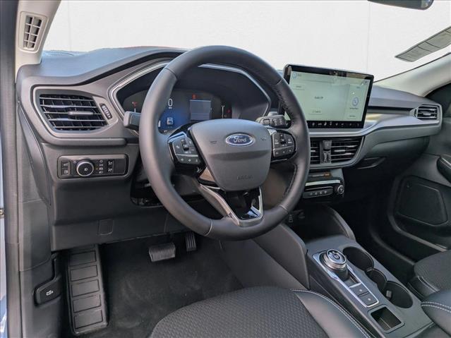2025 Ford Escape photo 2