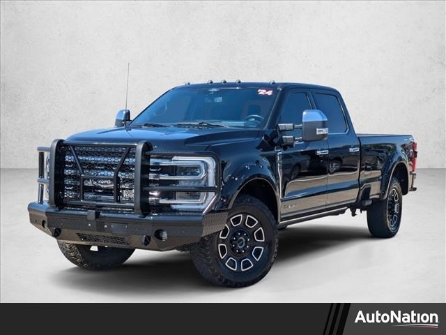 2024 Ford F-350 Super Duty Platinum's photo