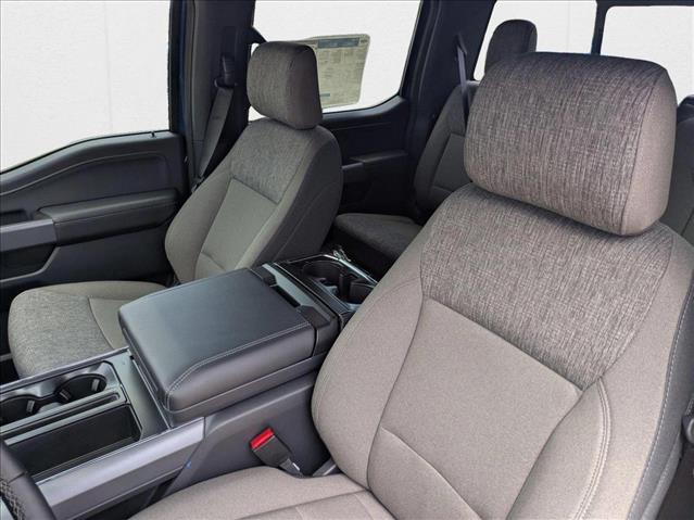 2025 Ford F-150 XLT photo 4