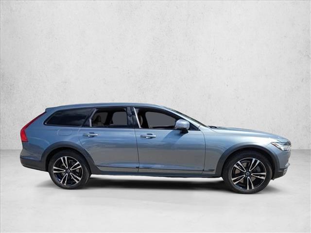 2018 Volvo V90 Cross Country T5 AWD photo 3