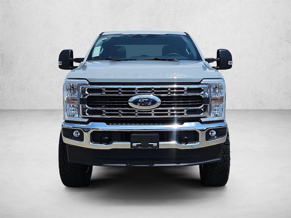 New 2026 Ford F-250 XLT Truck Crew Cab