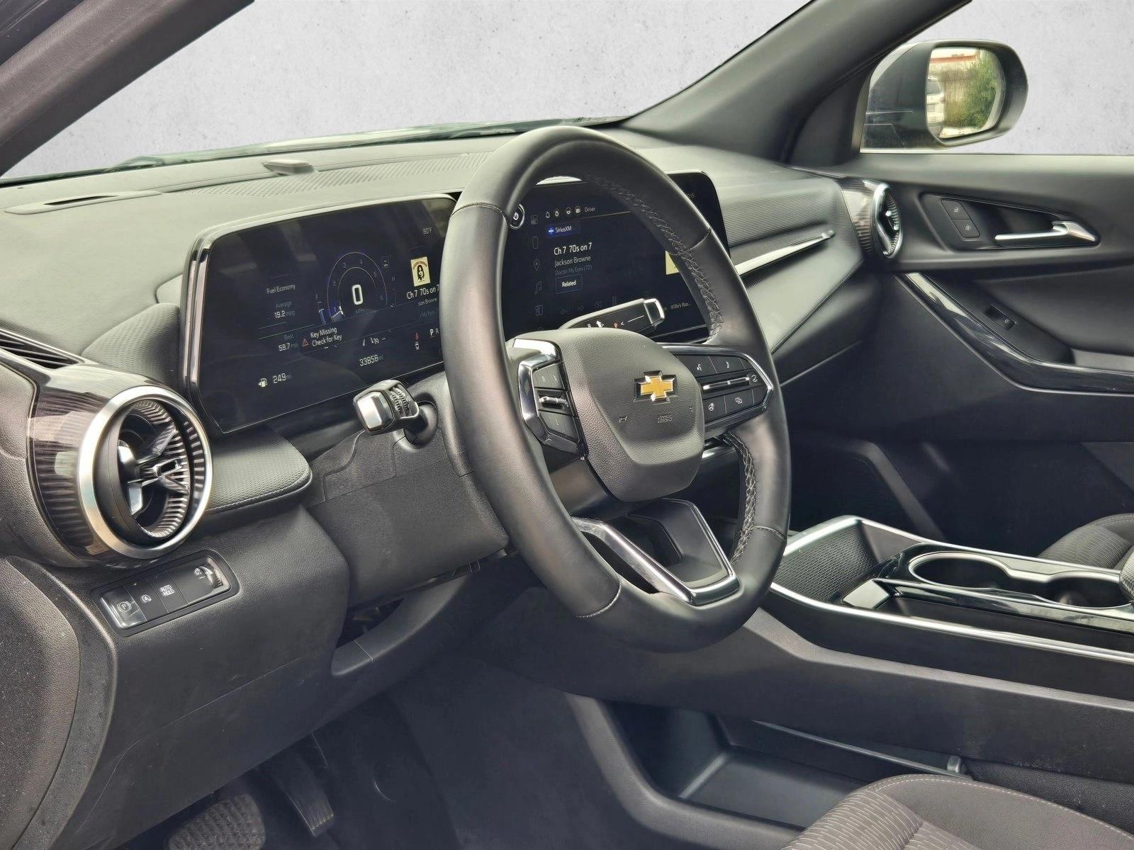2025 Chevrolet Equinox LT - Photo 14
