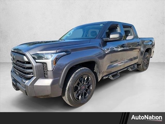 2023 Toyota Tundra SR5's photo