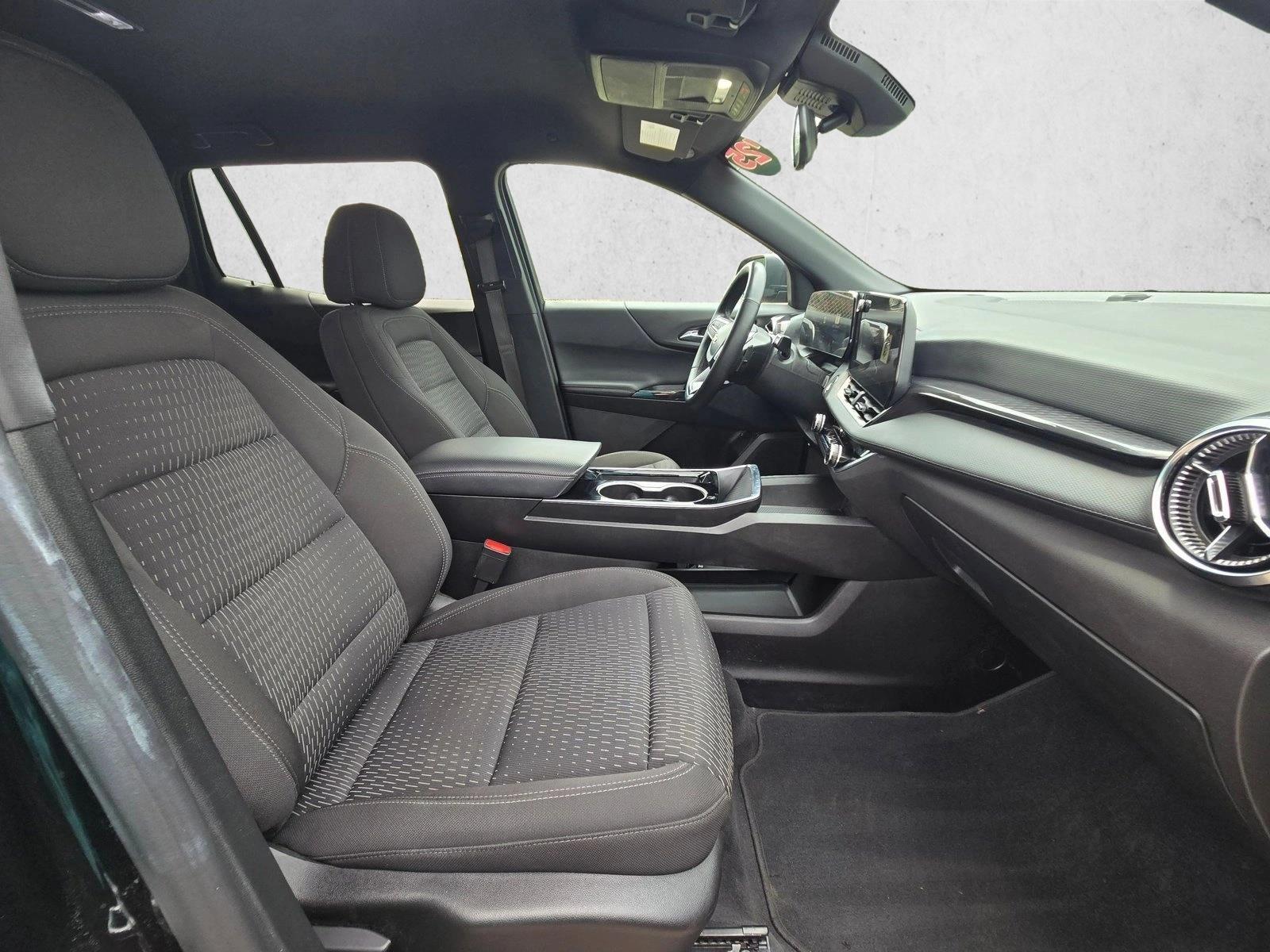 2025 Chevrolet Equinox LT - Photo 21