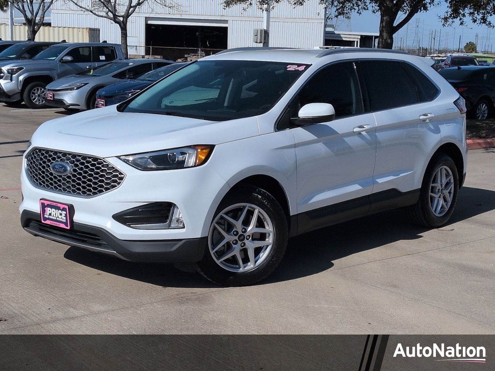 2024 Ford Edge SEL AWD's photo