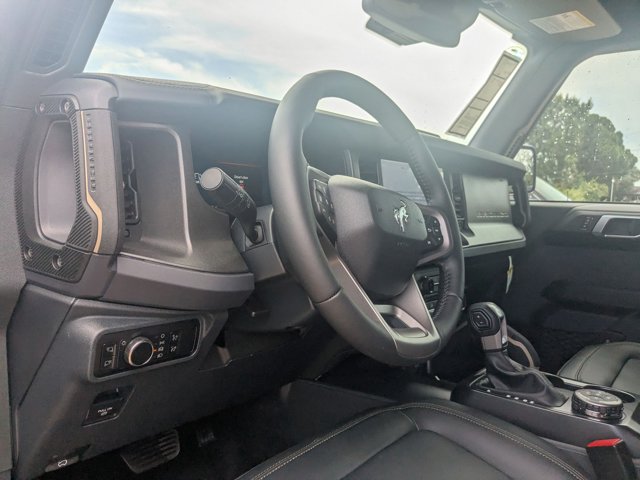 2025 Ford Bronco Badlands photo 3