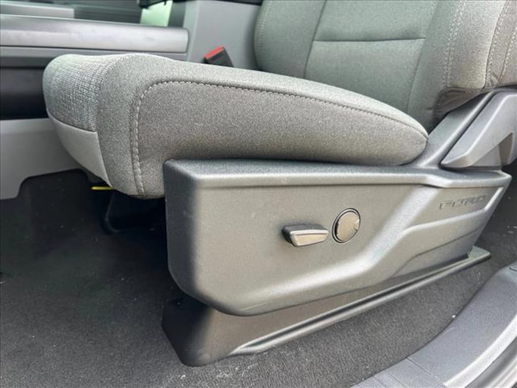 New 2026 Ford F-250 XLT Truck Crew Cab