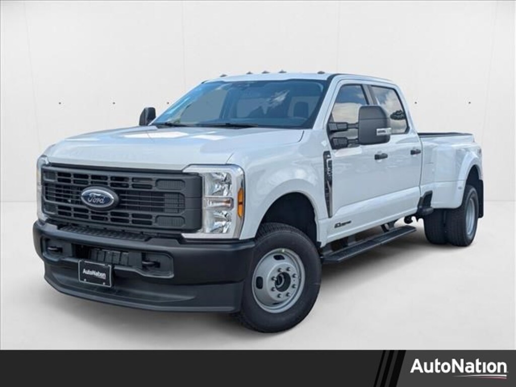 New 2025 Ford F-350 XL Truck Crew Cab