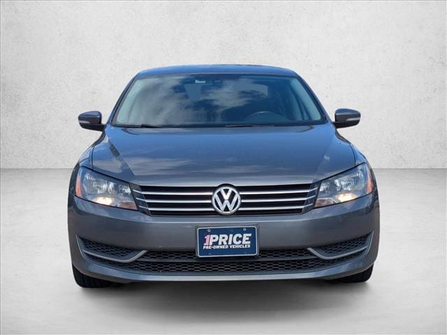 Used 2014 Volkswagen Passat SE with VIN 1VWBH7A35EC017558 for sale in Katy, TX