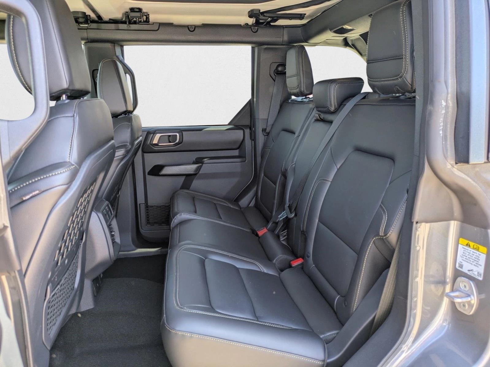 2025 Ford Bronco 4-Door Badlands - Photo 16