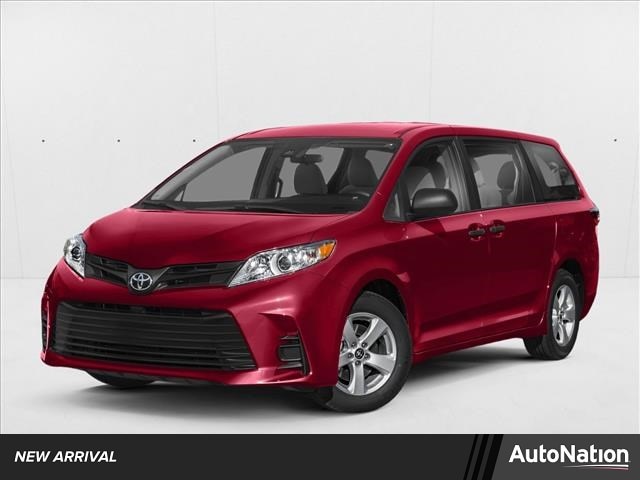 2018 Toyota Sienna XLE V6 8-Passenger's photo