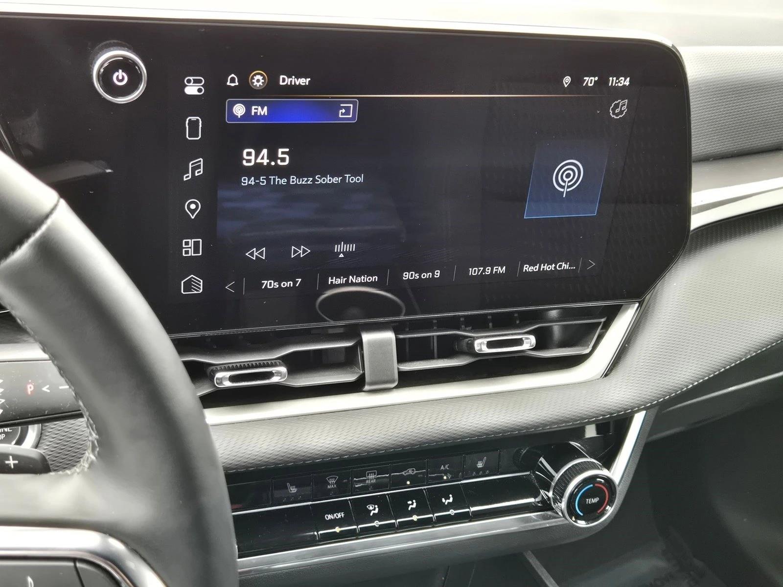 2025 Chevrolet Equinox LT - Photo 14