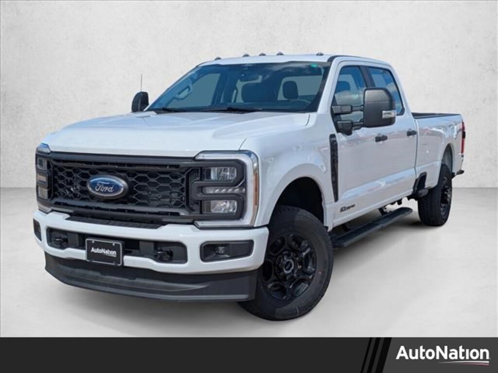 New 2025 Ford F-250 XL Truck Crew Cab