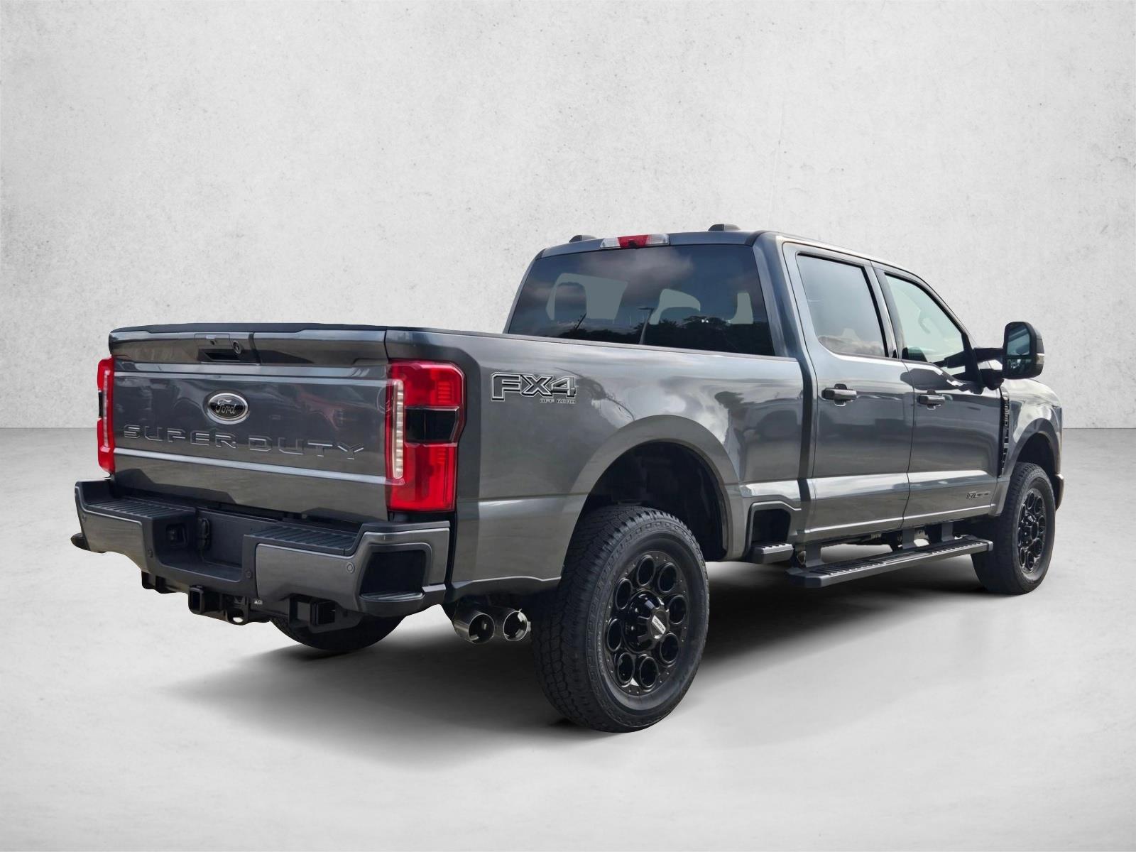 New 2026 Ford F-250 LARIAT Truck Crew Cab