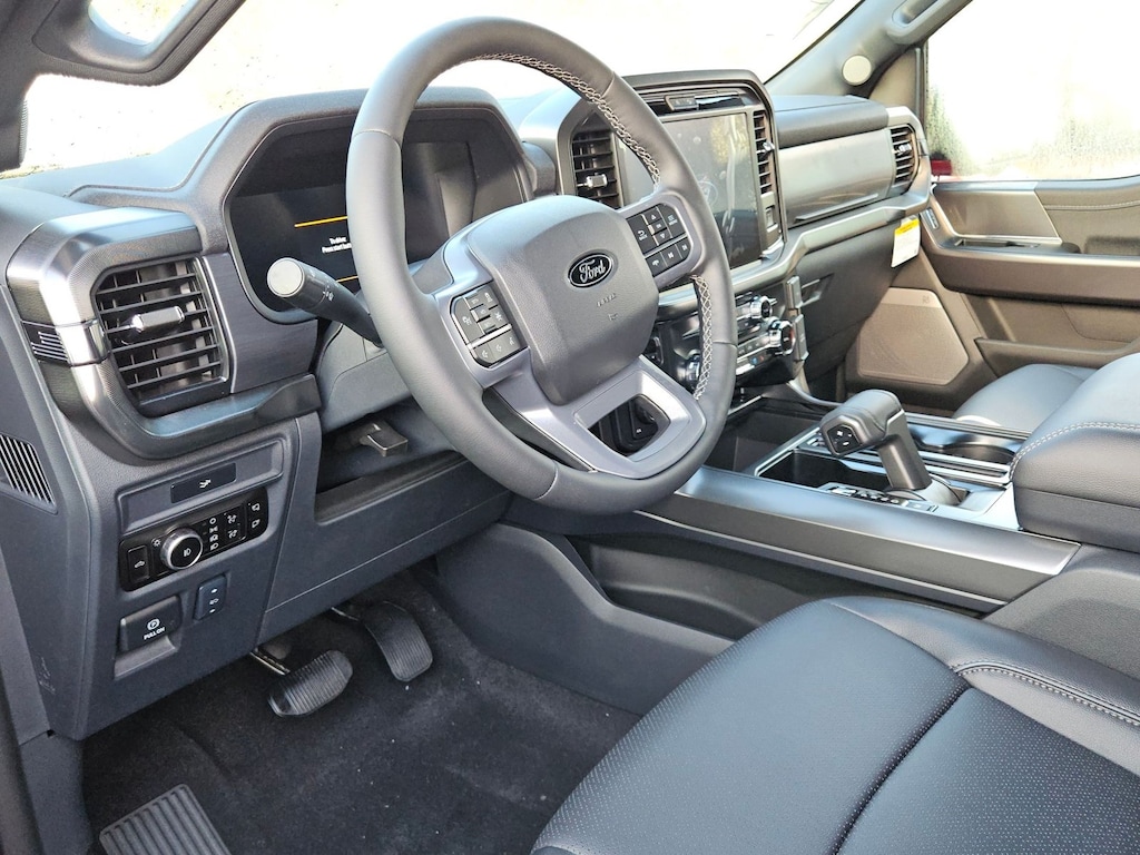 New 2026 Ford F-150 LARIAT Truck SuperCrew Cab