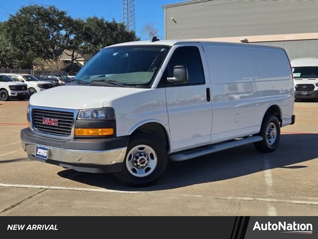 2022 GMC Savana Cargo Work Van's photo