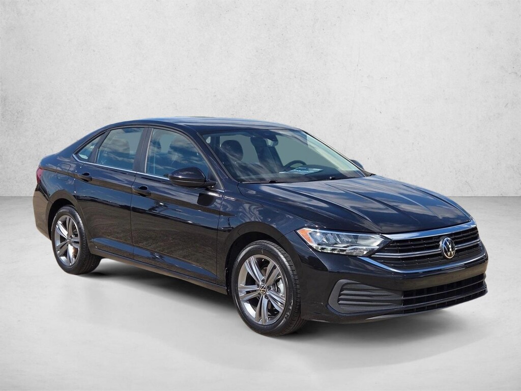 Used 2024 Volkswagen Jetta SE Sedan