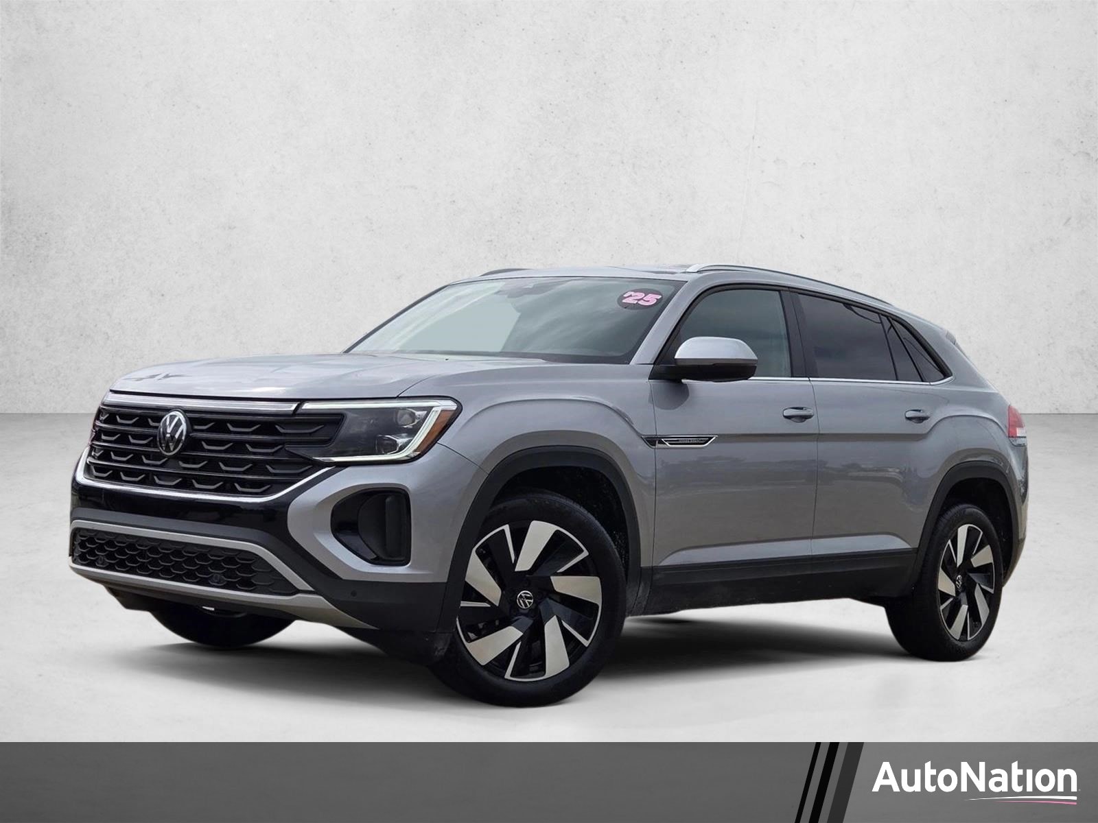 2025 Volkswagen Atlas Cross Sport 2.0T SE w/Tech 4MOTION's photo