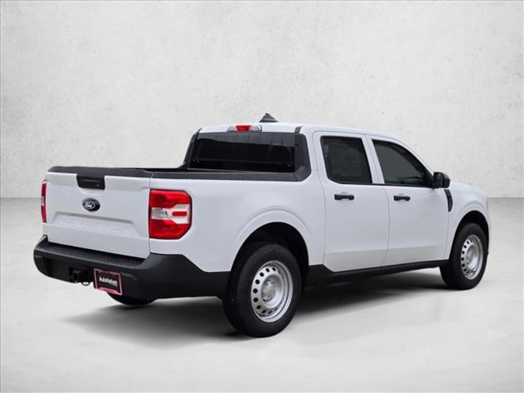New 2025 Ford Maverick XL Truck SuperCrew