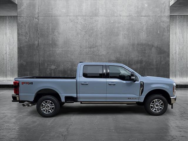 2025 Ford F-250 Lariat photo 4